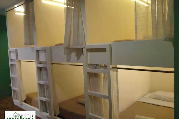 Room 8 of 11