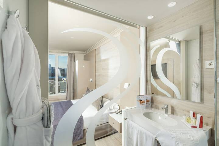 Room 20 of 68