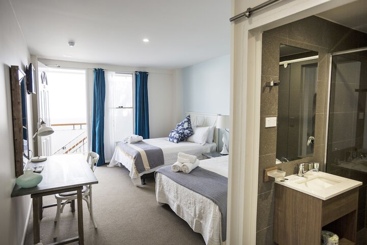 Room 6 of 48