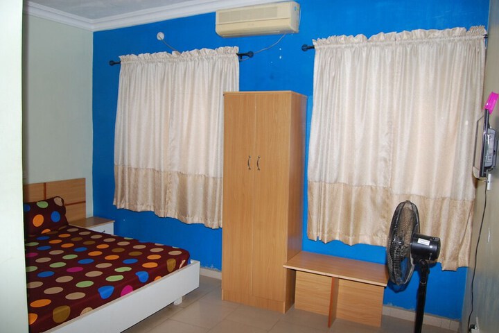 Room 7 of 23