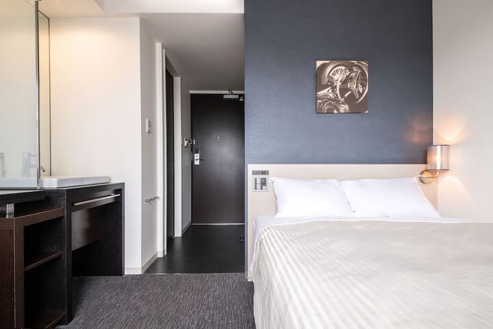 Room 7 of 46