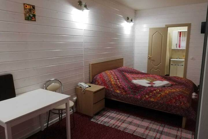 Room 2 of 37