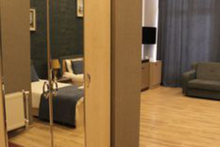 Room 15 of 44