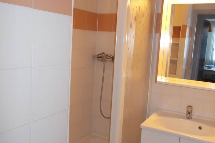 Room 16 of 17