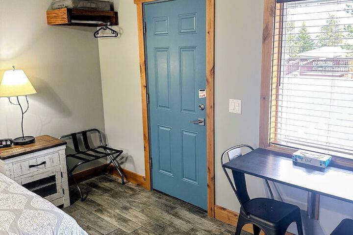 Room 27 of 50