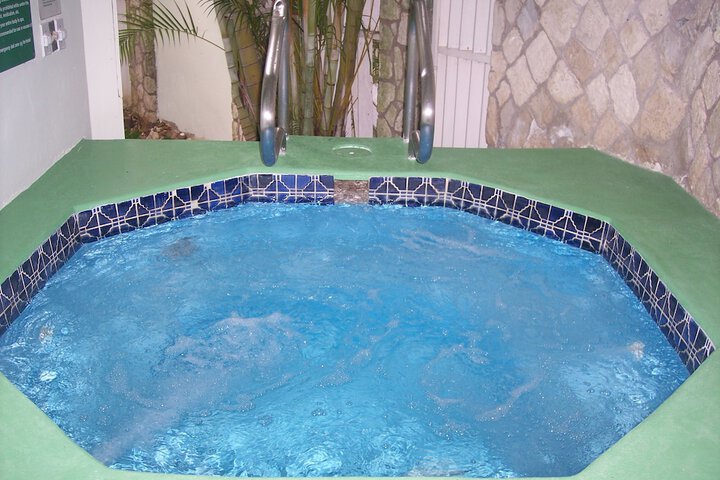 Spa 52 of 79