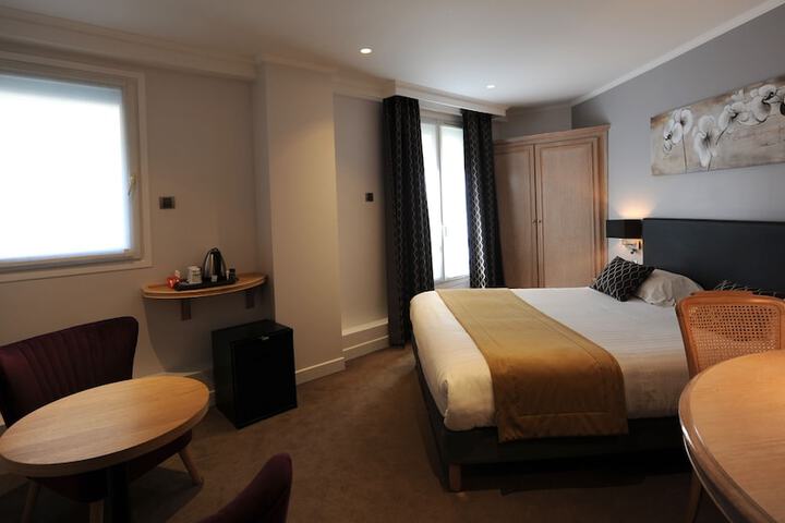 Room 20 of 86