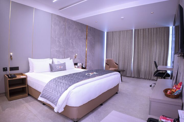 Room 11 of 31