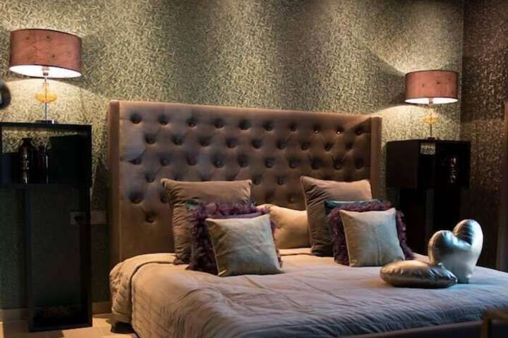 Room 3 of 31