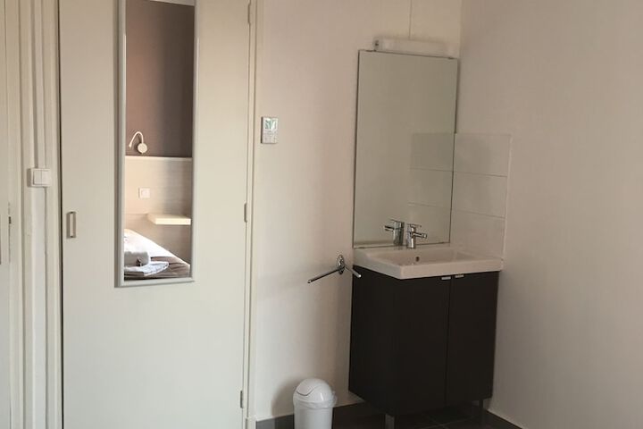 Room 25 of 56