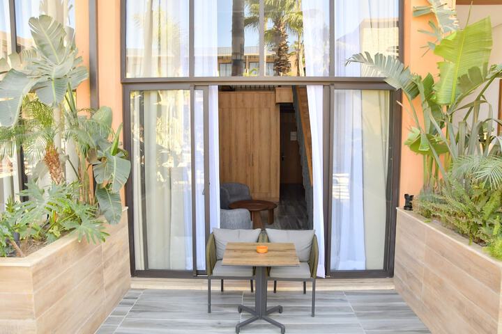 Terrace/Patio 130 of 132