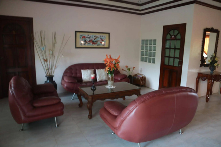 PINE HAVEN HOTEL