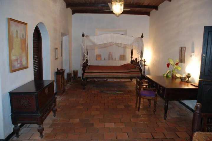 Room 5 of 39