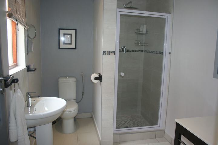 Room 9 of 24