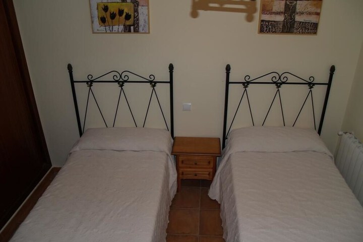 Room 2 of 21