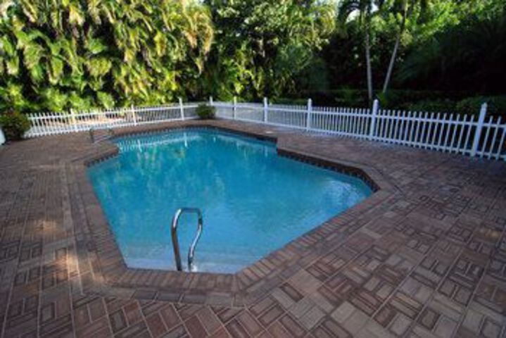Pool 40 of 49
