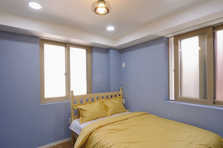 Room 5 of 48