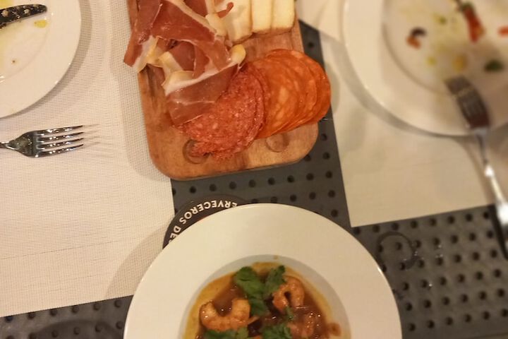 Dining 45 of 84