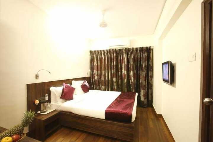 Room 10 of 36
