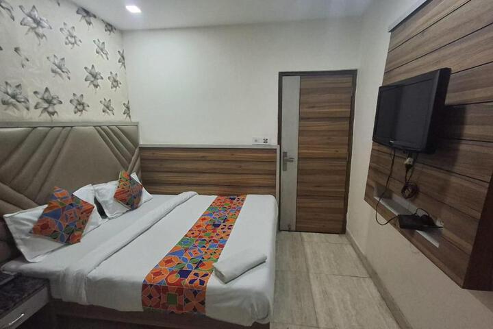 Capital of Delhi Darshan Hotel - Family Hotel -Near New Delhi Railway Station