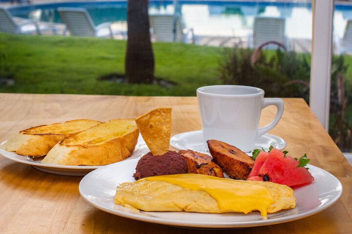 Breakfast/Coffee Service 38 of 65