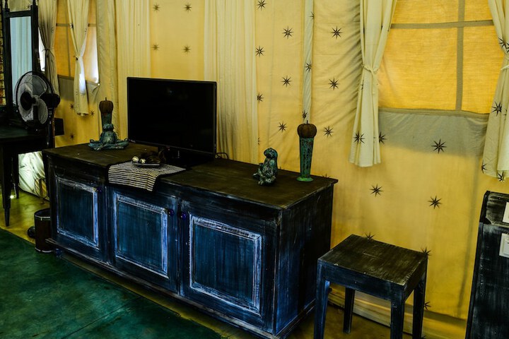 Room 15 of 42