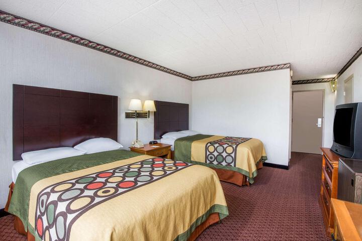 2 Double Beds (2 of 9)
