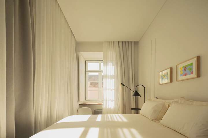 Room 14 of 80