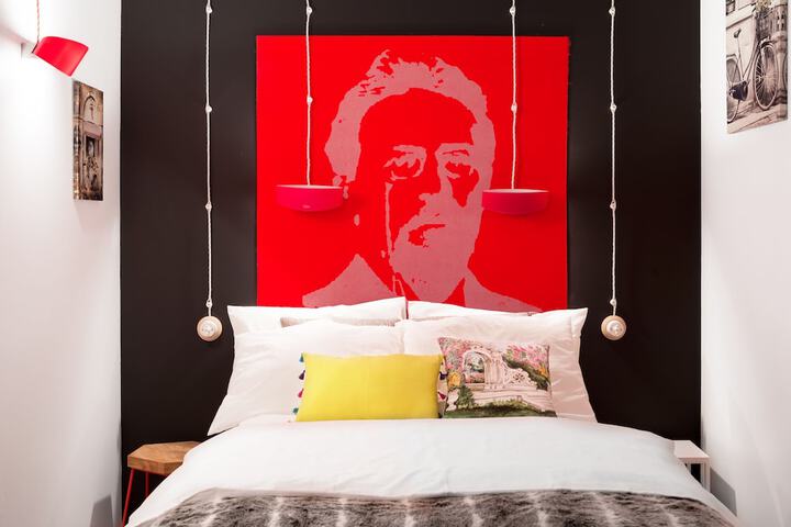 Room 4 of 49