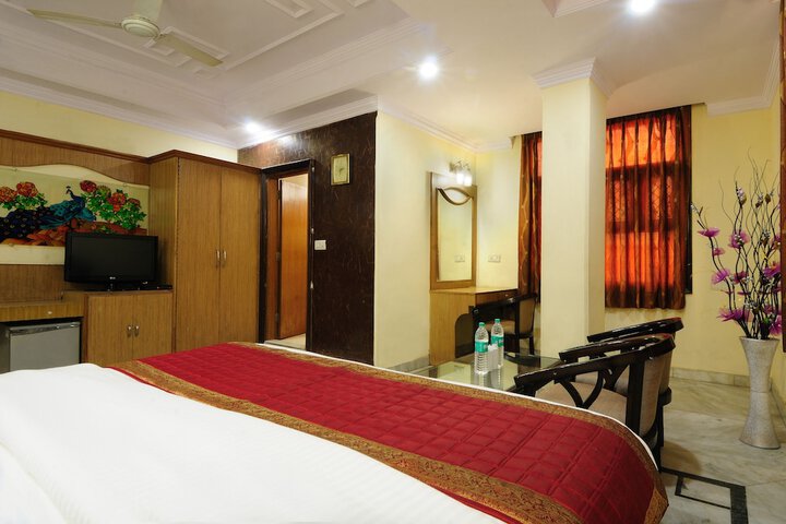 Room 15 of 29