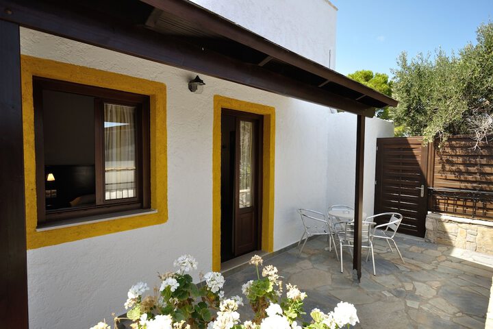 Terrace/Patio 36 of 38