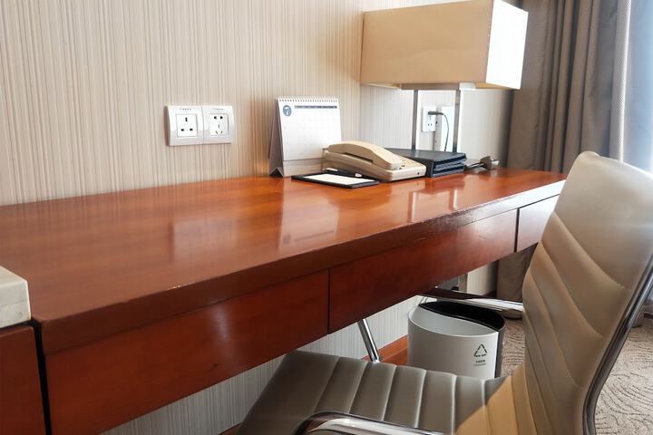 Room 14 of 46