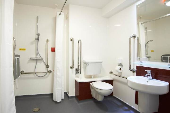 Clean Restrooms