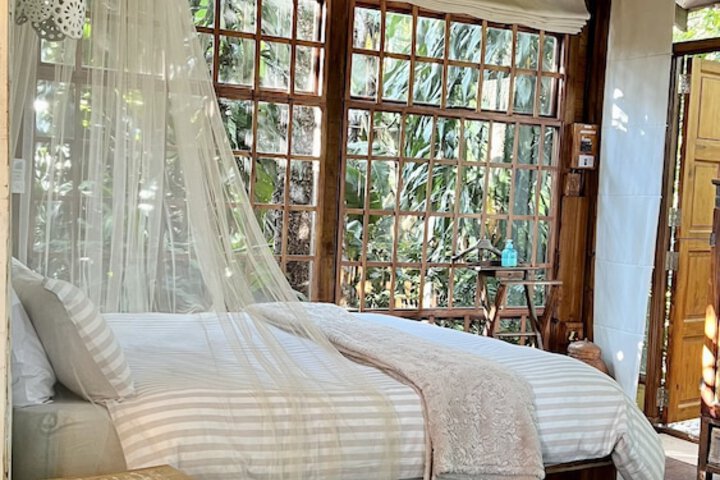 Room 3 of 159