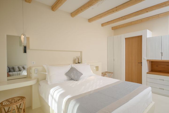 Room 3 of 57