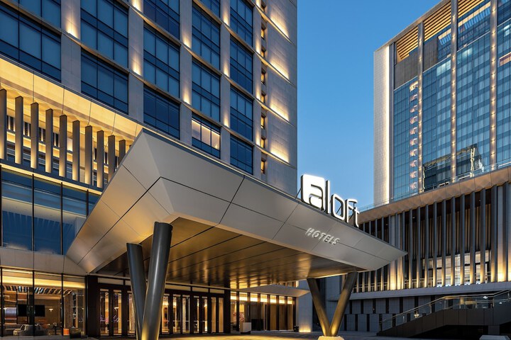Hotel 42 of 43