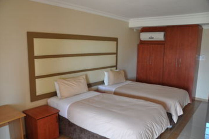 Room 18 of 31