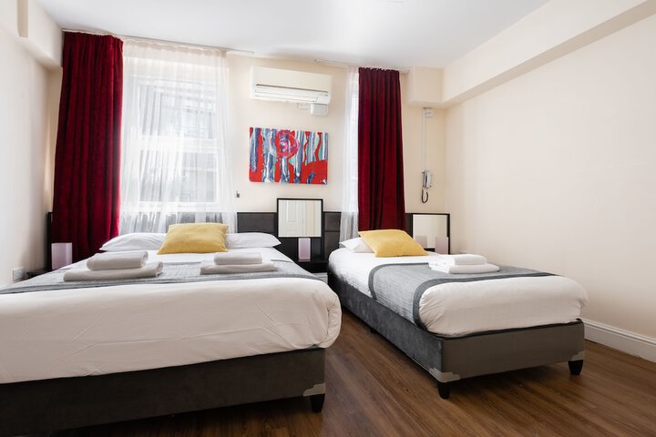 Room 17 of 113