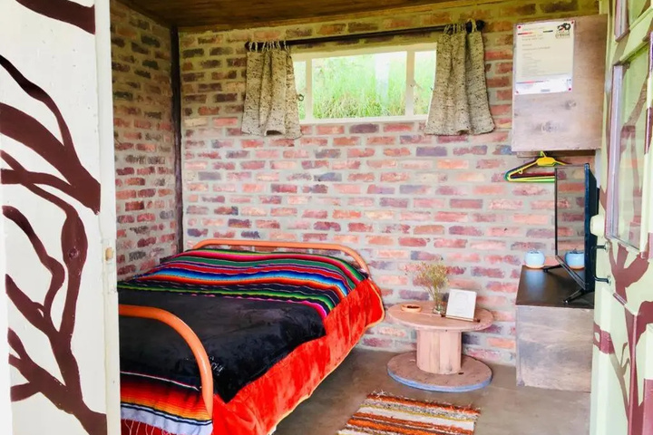 Room 4 of 19
