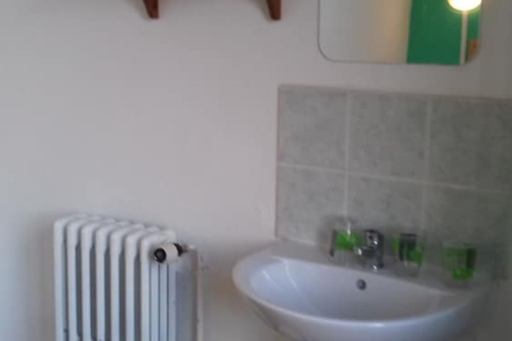 Room 14 of 37