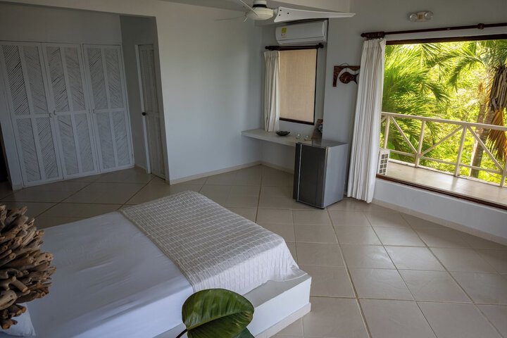 Room 4 of 55