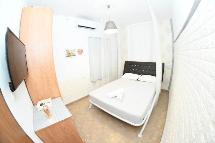 Room 10 of 73