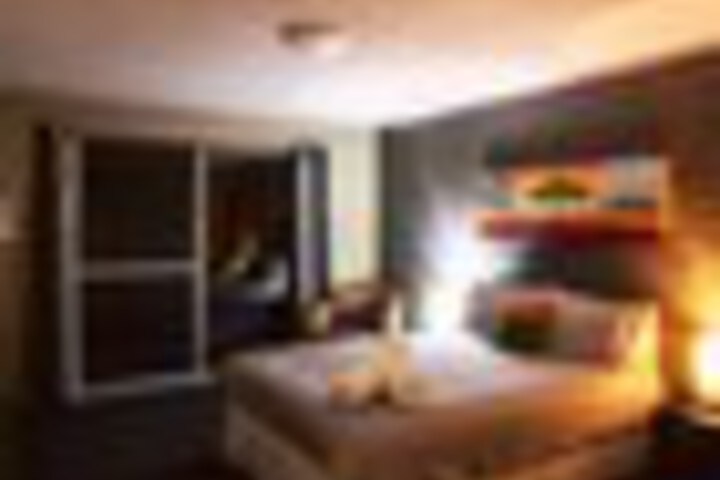 Room 14 of 117