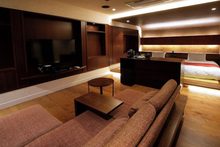 Room 16 of 75
