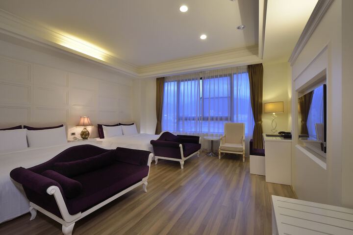 Room 35 of 97