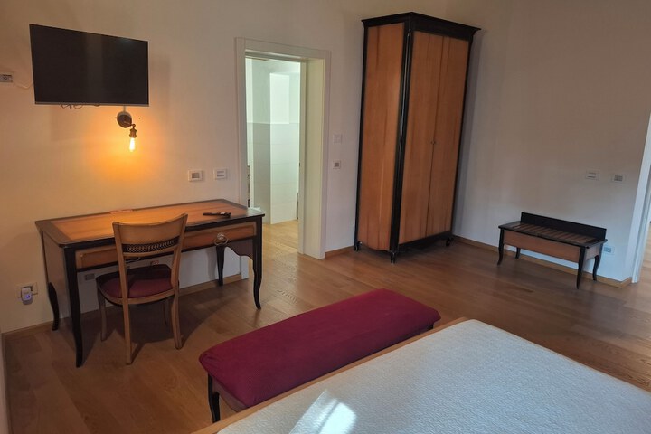 Room 15 of 84