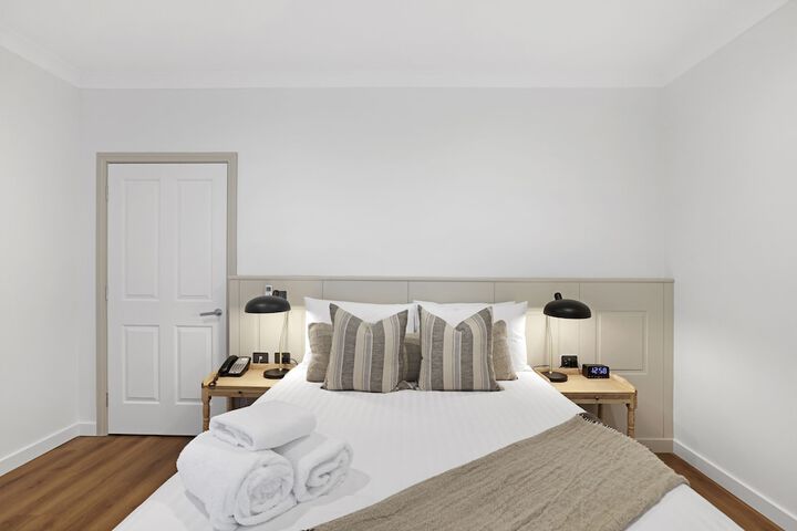 Room 10 of 129