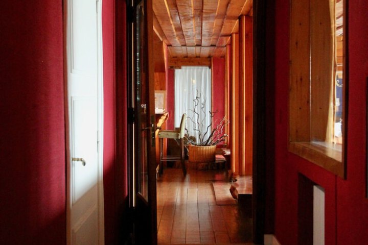Room 28 of 81