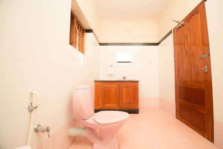 Room 33 of 59