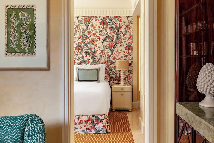 Room 40 of 76